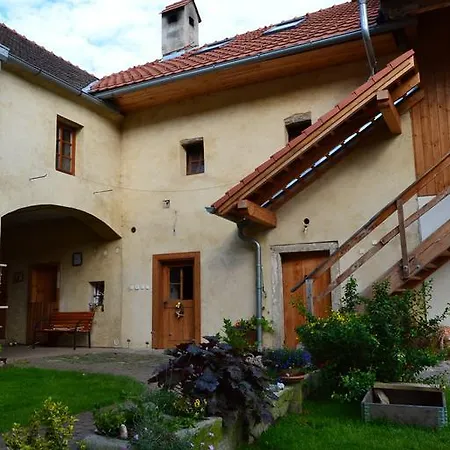 Selsky Dvur Apartment *