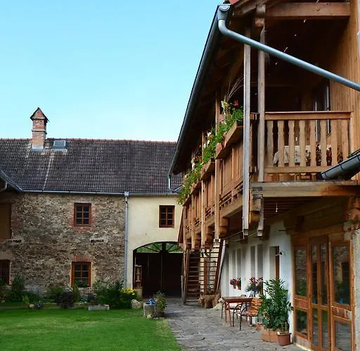 Apartamento Selský Dvůr- A Keramická Dílna Kájov